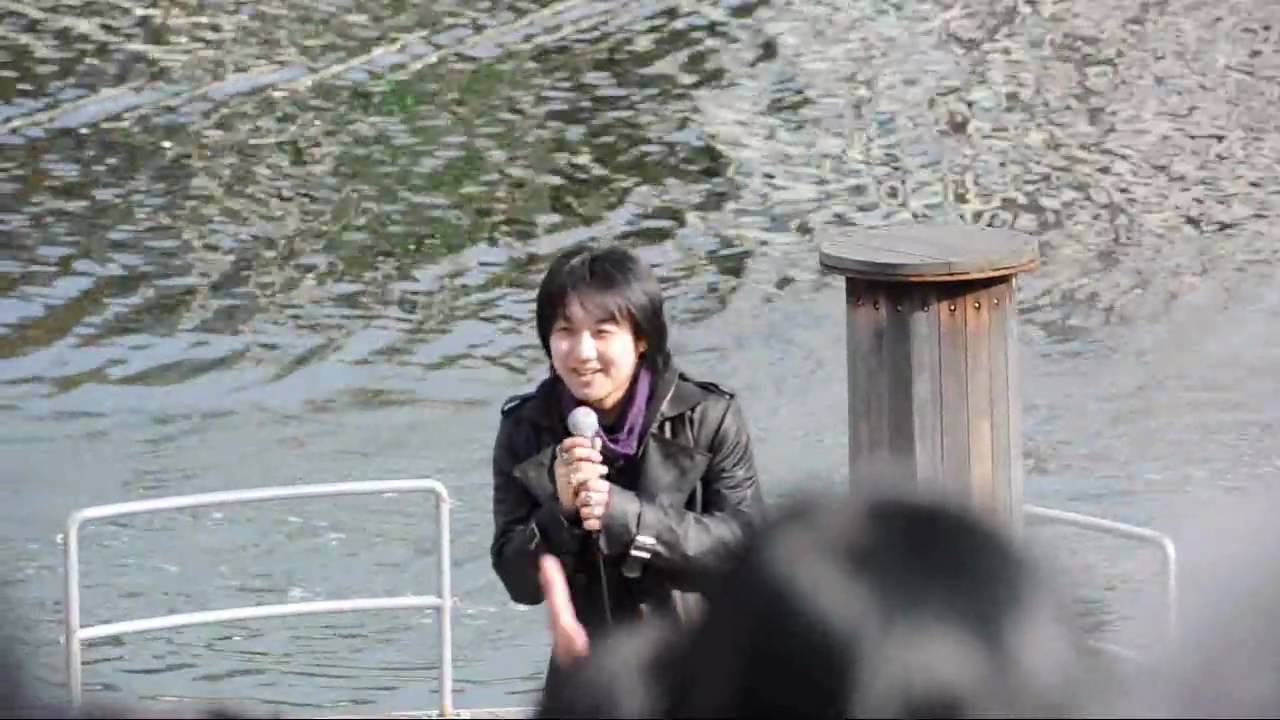 女性ファンの興奮がこちらまで伝わってくるような 近藤隆トーク ライブ の写真や動画いろいろ Gigazine