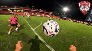 Pro Stadium Match in Thailand! Facing a Thai Football Legend screenshot 1