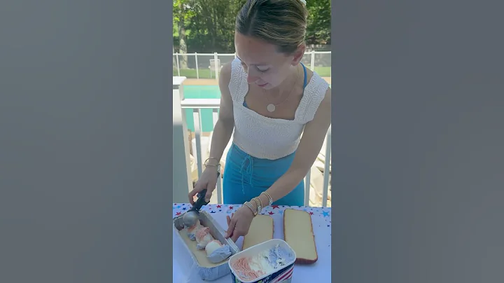 10 MINUTE ICE CREAM CAKE RECIPE!!