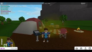 IM HOMELESS!? ROblox bloxburg roleplay episode 1