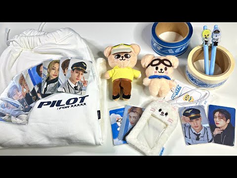 スキズ ペンミ pilot ミニキャリーケース Stray Kids PILOT for 5 STAR 3rd fanmeeting (PuppyM, Joggers
