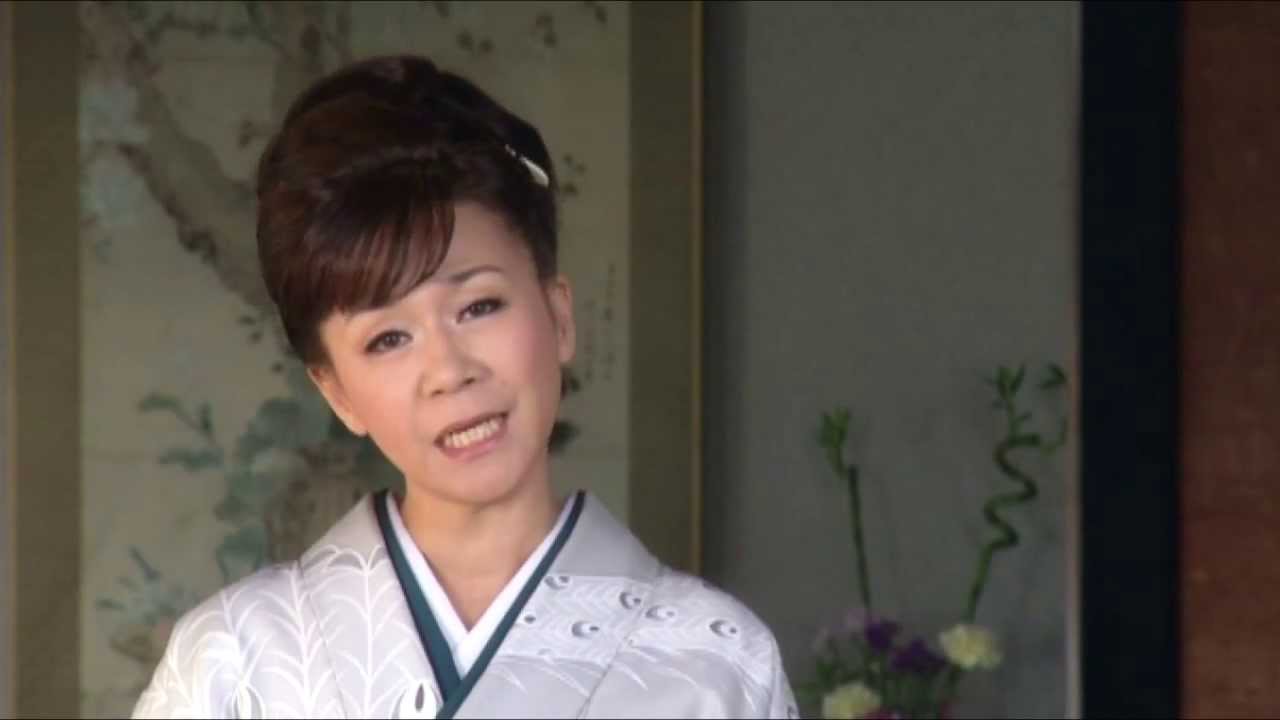 松村和子 クリスタルキング.田中昌之 .光の大地 8cm8センチシングル邦楽CD 三味線を弾きながら歌った昭和55年のデビュー曲“帰って来いよ”がヒット