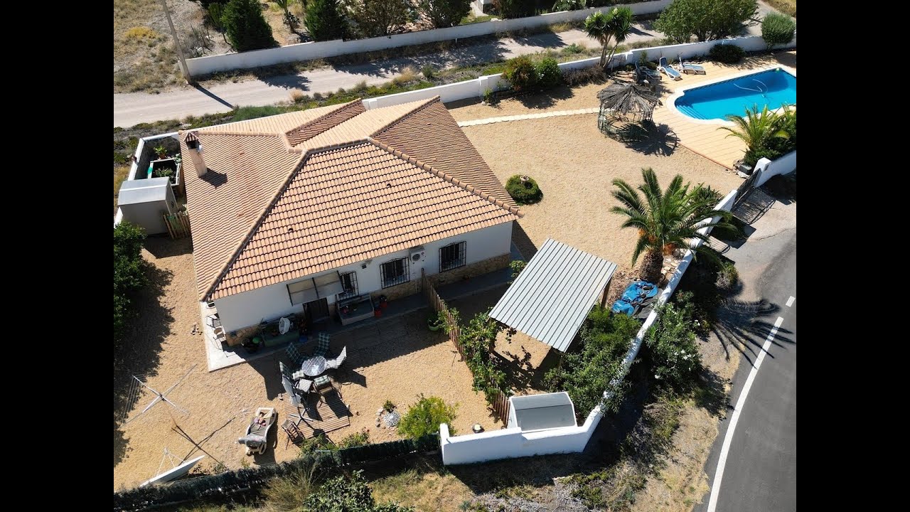 Spanish Property Choice Video Property Tour - Villa A1352 Arboleas,  Almeria, Spain. 194,000€