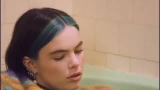 BENEE - Supalonely ft. Gus Dapperton  
