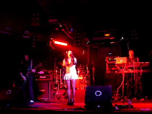 Guarda Zeitgeist Zero - It´s Not Easy Being Strange su YouTube Guarda Zeitgeist Zero - It´s Not Easy Being Strange su YouTube