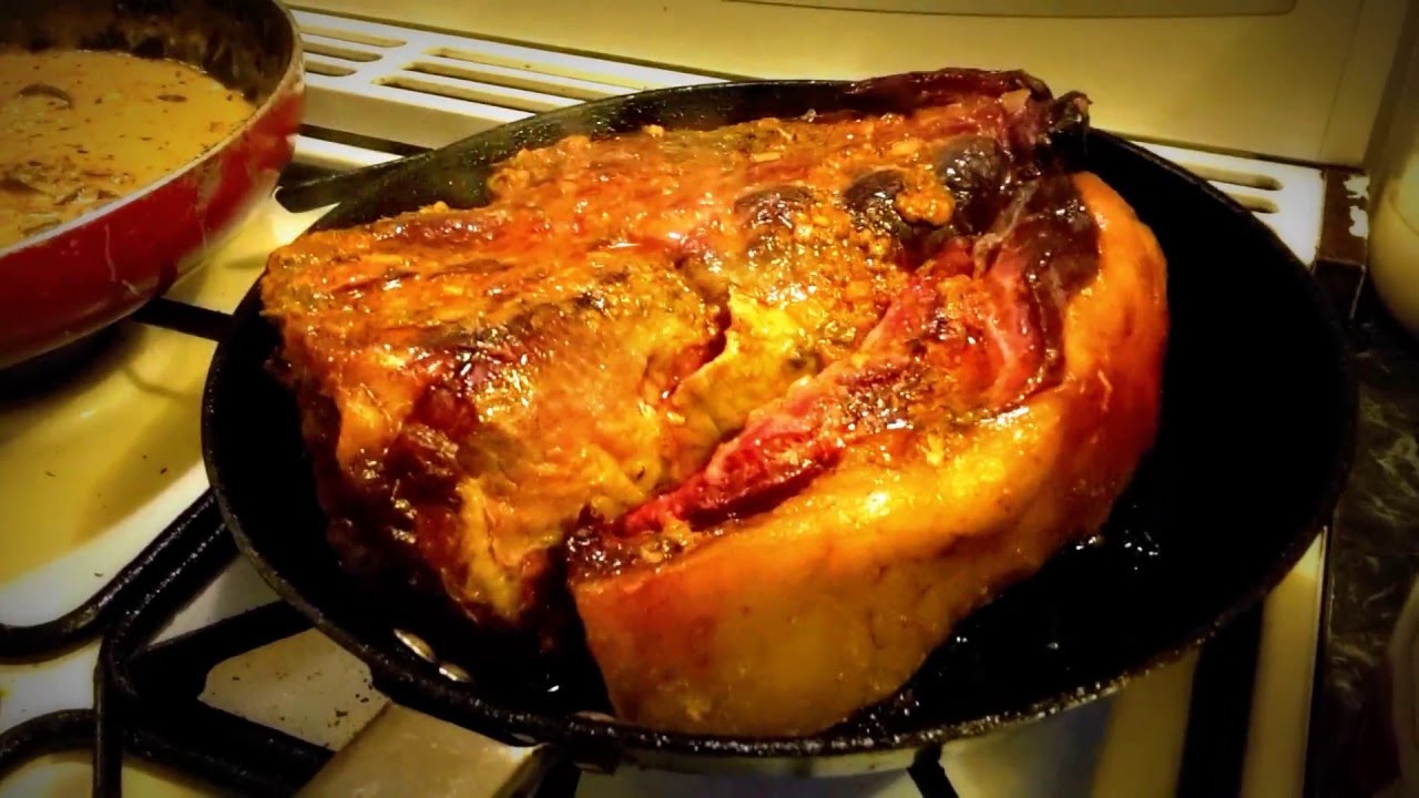 1.2kg/2.5lb ribeye steak searing in the frypan - YouTube