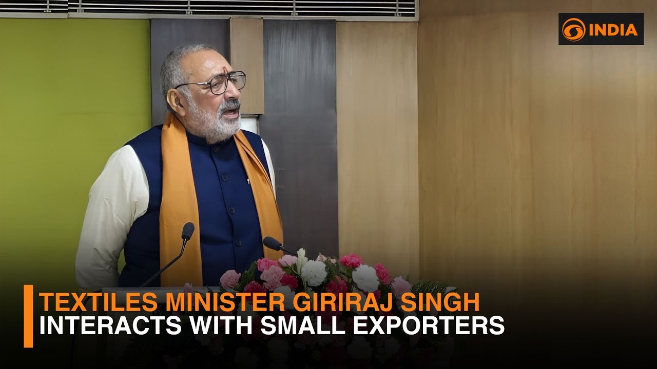 Textiles Minister Giriraj Singh interacts with small exporters