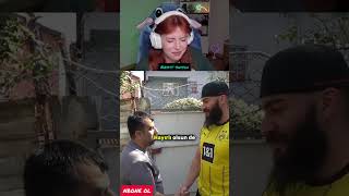 Sila Ertaş Kadiköy Boğasi İzli̇yor