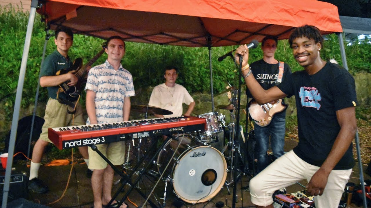 The Wayward Strangers live at Historic Richmond Town