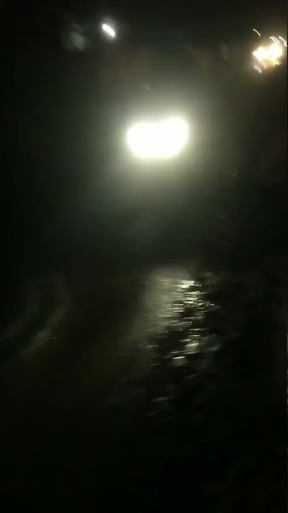 hujan rintik rintik dan ada yang hiiiy...