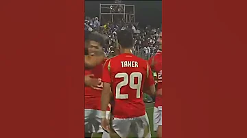 هوبه تيتو مامبو أمام عاشور وطاهر هتموت من الضحك الاهلي عشق لاينتهي 