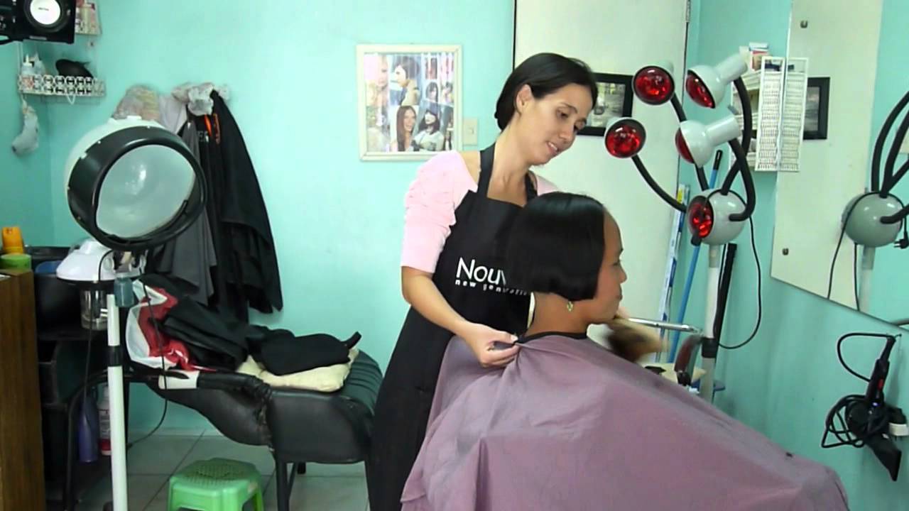 Barberette sweeps hair - YouTube