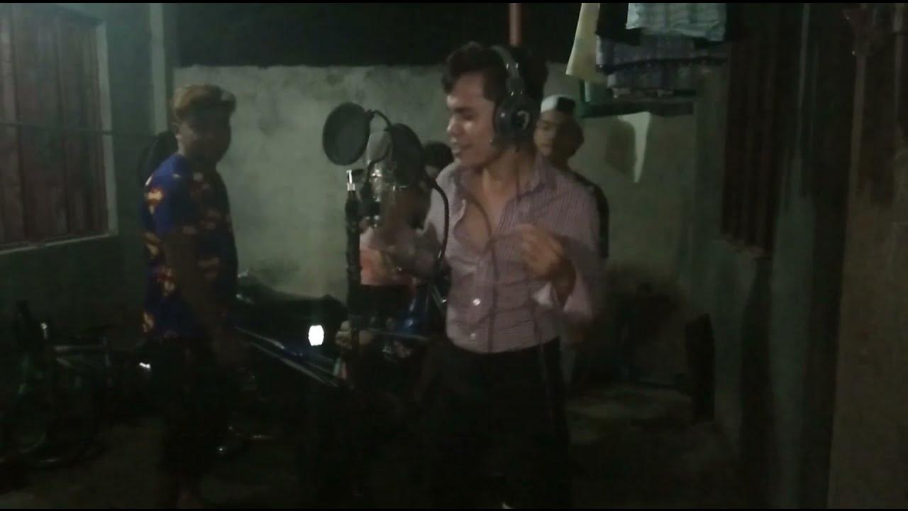 Crazy Little thing called love Elvis Presley Jovany Satera YouTube