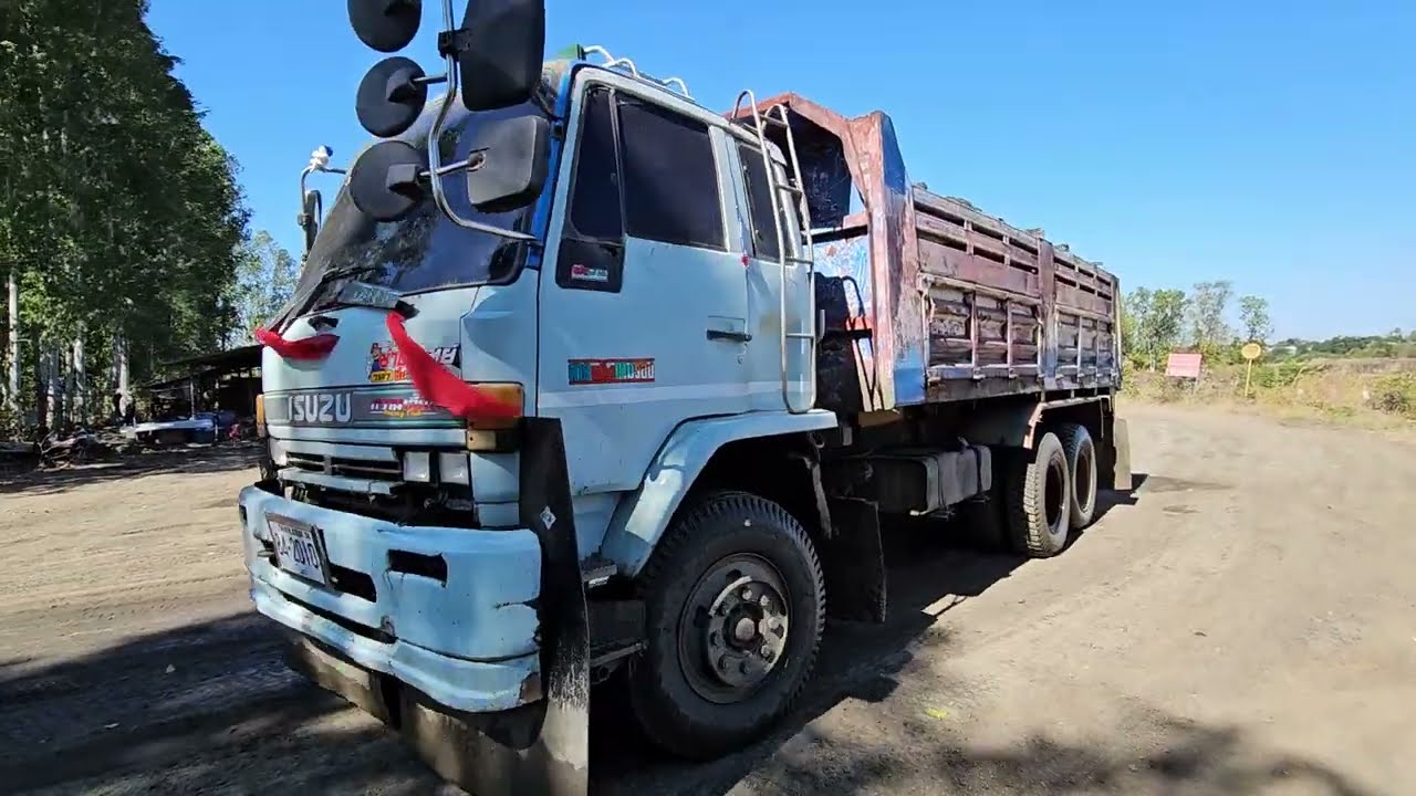 มาดู Volvo งัดหินหน่อย