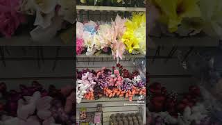Look at what Dollar Tree has for VALENTINES DAY 2025! Part one! |#shorts @BeverlysStunningCreations