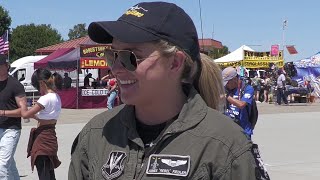 4K. F-16 Viper Demo Team.  Female Pilot Captain Aimee \\