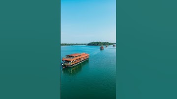 Thumbnail of Suttum Vizhi Song by Bombay Jayashri and Sriram Parthasarathy ‧ 2005