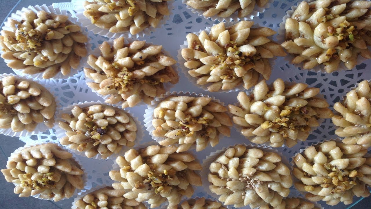 Gateau En Forme D Artichaut Recette Algerienne Youtube