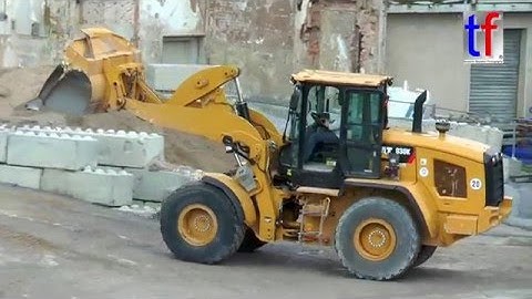 Caterpillar 930K Working / Stuttgart 21, PFA 1.1, Frischbetonwerk, 05.02.2016.