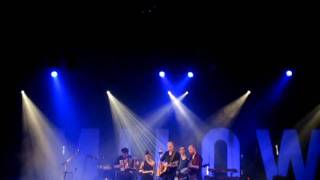 Milow - House by the creek  - Live @ Elysee Montmartre - Parijs @ may 26th 2010