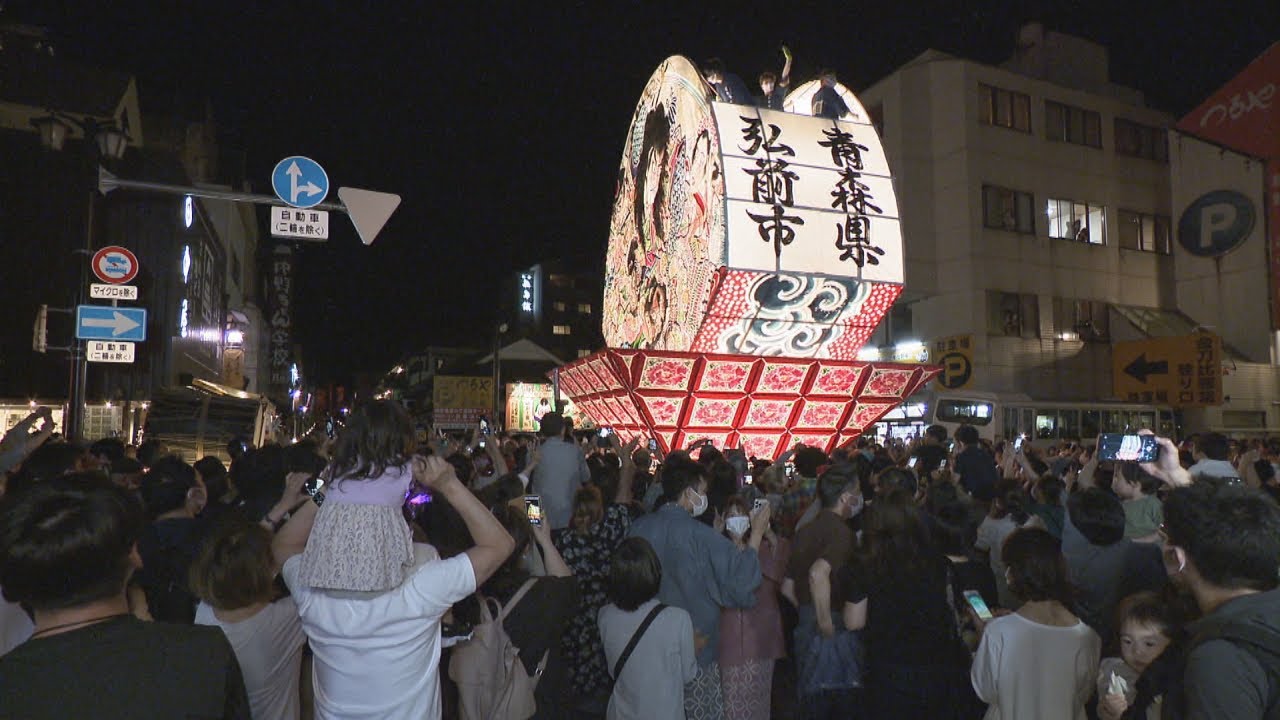 観光の町・琴平町に活気　巨大ねぷたが練り歩く　香川