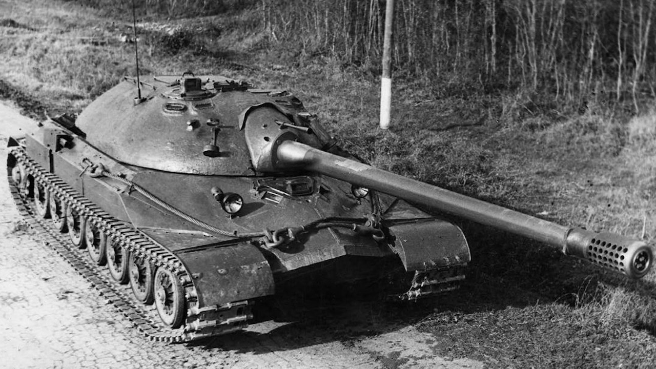 Sowiecki IS-7 — czołg tak potężny, że został uznany za zbyt niebezpieczny!