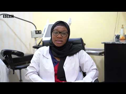 Hanyoyin Da Likitoci Suke Bi Wajen Yi Wa Al Aurar Mata Kwaskwarima BBC News Hausa 