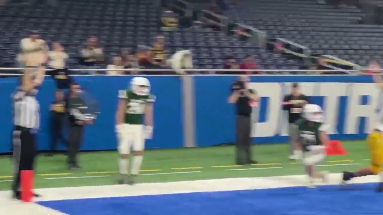 Negaunee 2023 WR Philip Nelson makes a great 6 yard TD catch from 2025 QB/S Ty Jacobson