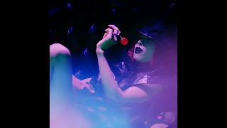 Download lagu Brave Freak Out