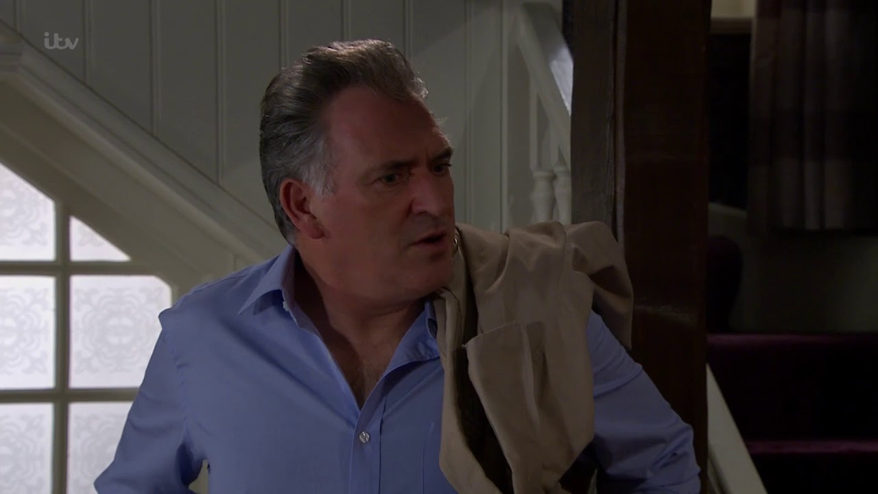 british soap awards 2018 nominees Laurel Realises Her Credit Card Has Been Stolen - Emmerdale
