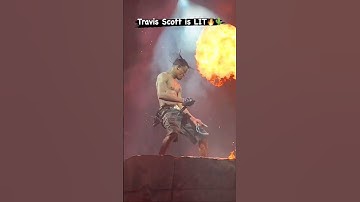 TRAVIS SCOTT GETTING LIT PERFORMING “FEIN” IN CHARLOTTE, NC