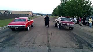 1971 Chevy Chevelle on 24' DUB Floaters (BMac) Vs. 1984 Cutlass Supreme on 26' DUB (KB)