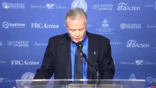Jon Voight on Donald Trump and Hillary Clinton
