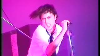 Download Lagu Suede - This Hollywood Life Live Zwemdokrock Lummen, Belgium 08.07.95 MP3