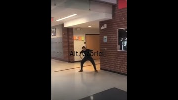 Mandela Catalogue - wE sMeLl PeNnIeS meme