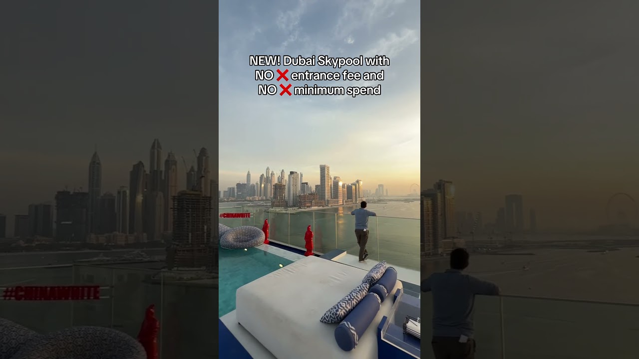 This rooftop pool has amazing views over the Dubai Marina. 