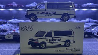 596 Models Unboxing: Chevrolet Express - NYCD - Silent Review