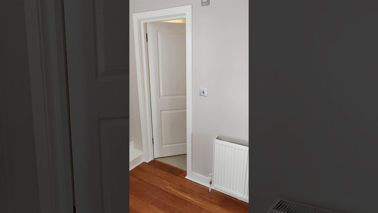 Flat 6 En suite Bedroom