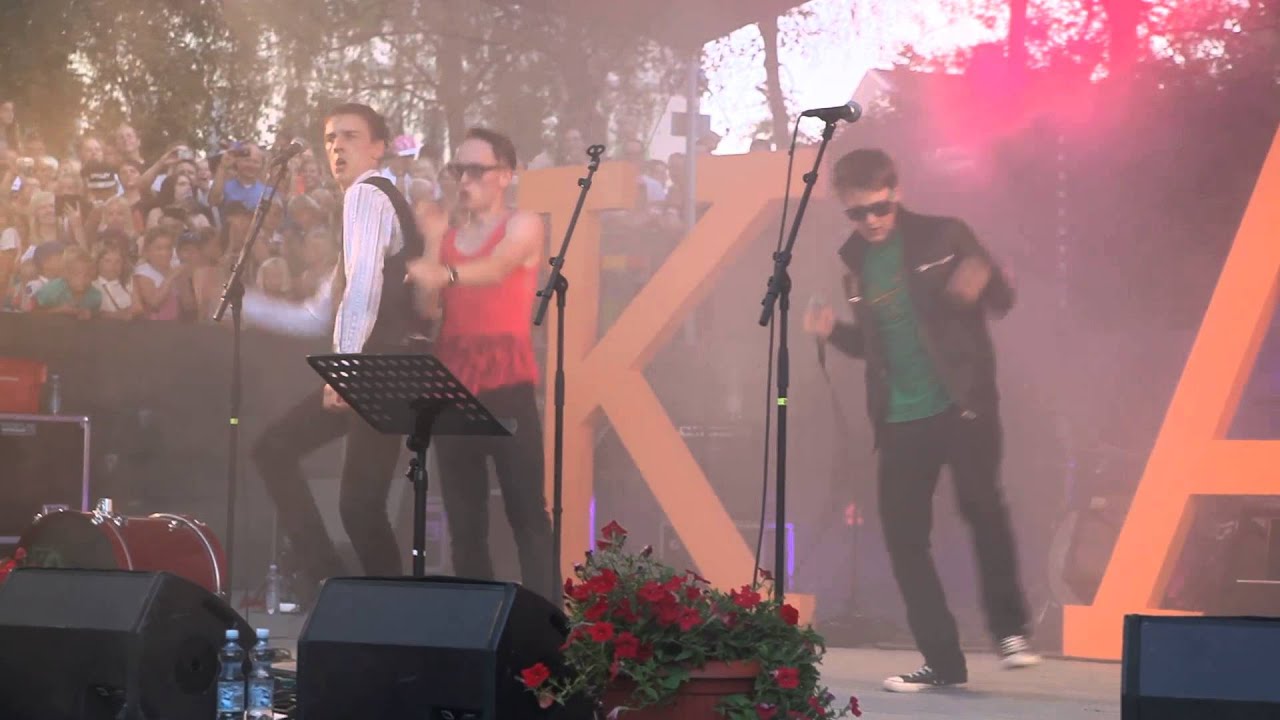 KAJ - Jåo nåo e ja jåo YOLO ja nåo live i skolparken Jakobs Dagar 2014.