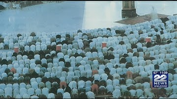Muslims around the world observe fasting as Ramadan begins