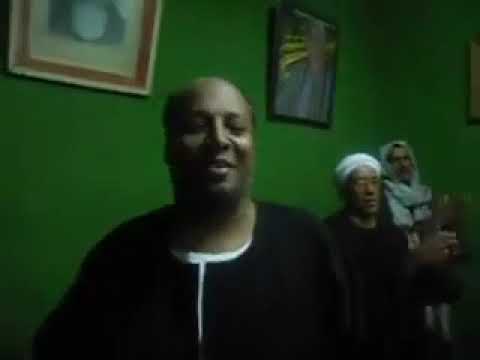 قولولي مين زيه والله ماله زي الشمس من ضيه