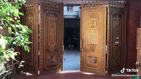 Cổng nhôm đúc 4 cánh lắp tự động dành cho nhà phố