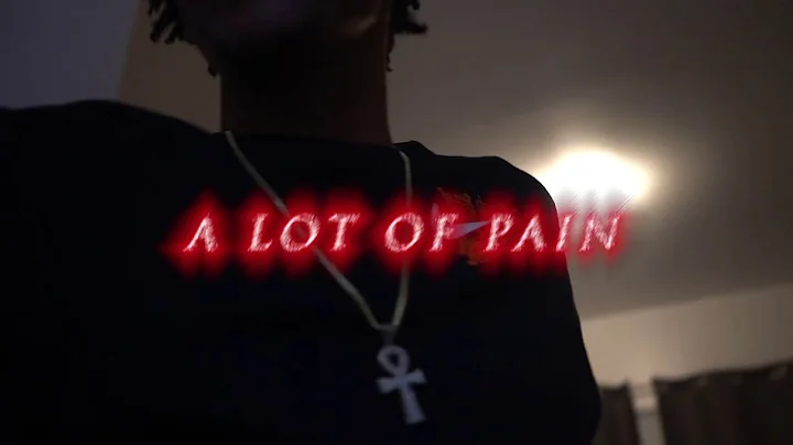 Molly Walt x Selfmade-Gum...A lot of pain (officia...