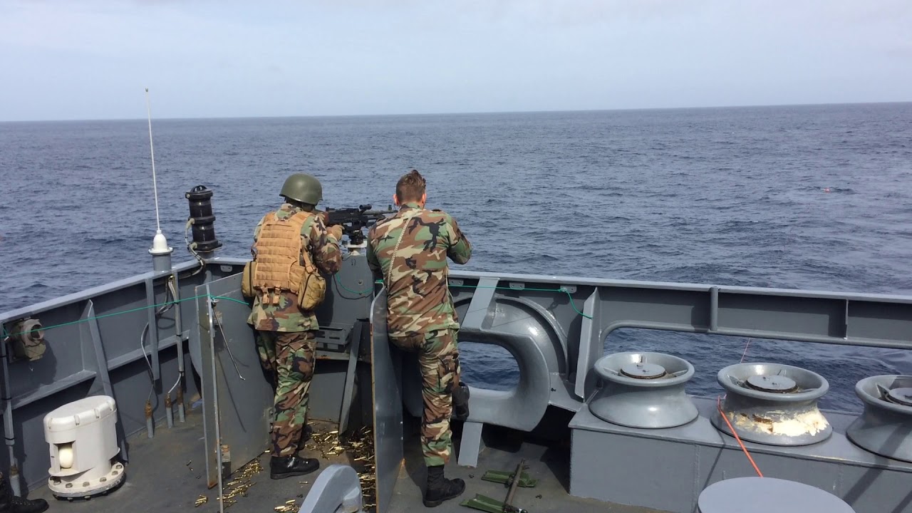 Schietoefening mariniers Zr. Ms. Rotterdam