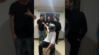Nunca supo quien fue 🤣 miren como quedó el casco al final!!! #deaf #celebración #sordoscolombia