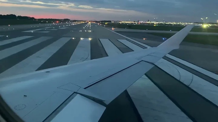 American Airlines CRJ-900 Takeoff from Charlotte (CLT) to Asheville (AVL)