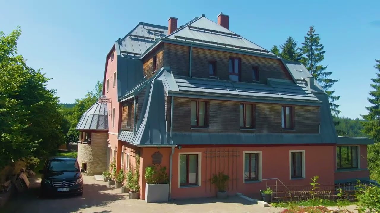 🏔️ Spitzbergbaude Bärenfels – Entspannung mit Aussicht im Erzgebirge! 🌲