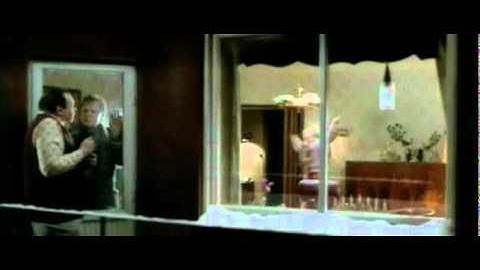 ぼくのエリ/200歳の少女 の予告編