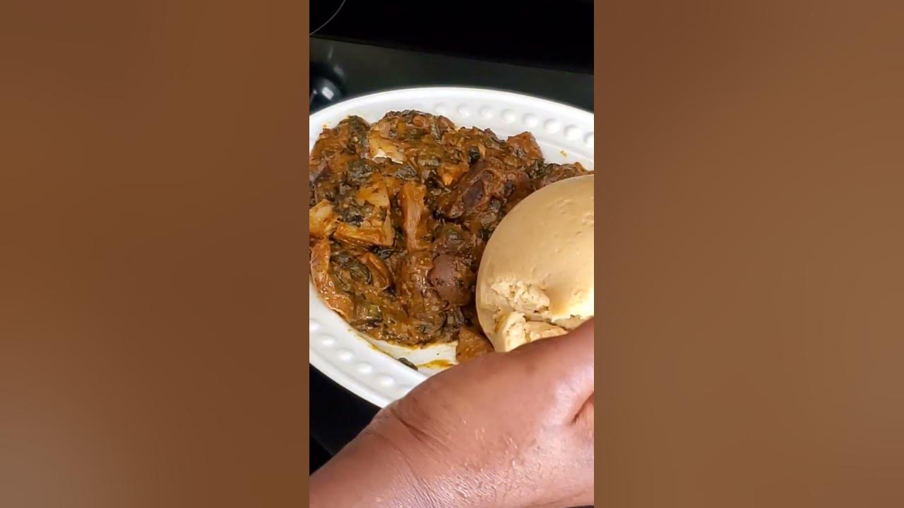 How we eat fufu swallow in Africa - YouTube