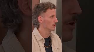Salar voelt niet dat zijn behulpzaamheid wordt teruggekeerd door Roland… |De Bondgenoten |SBS6